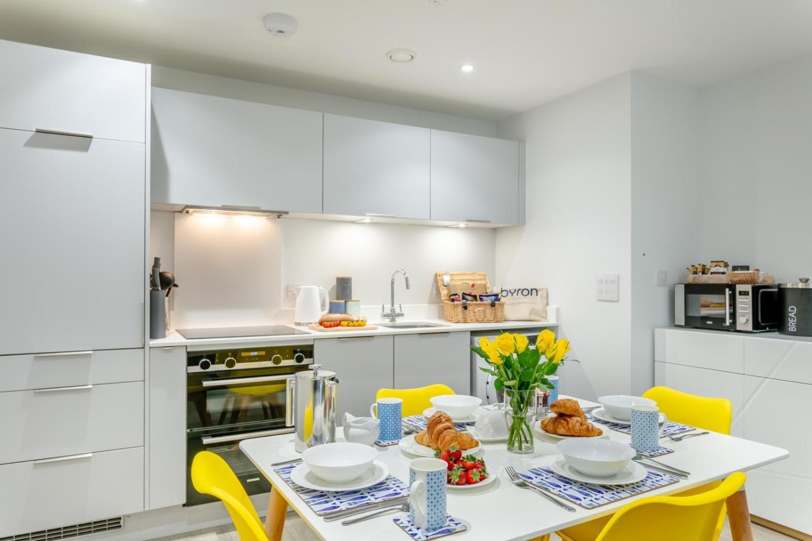 2 Middlecombe - Luxury Apartment At Byron Woolacombe, Only 4 Minute Walk To Woolacombe Beach! Exterior photo
